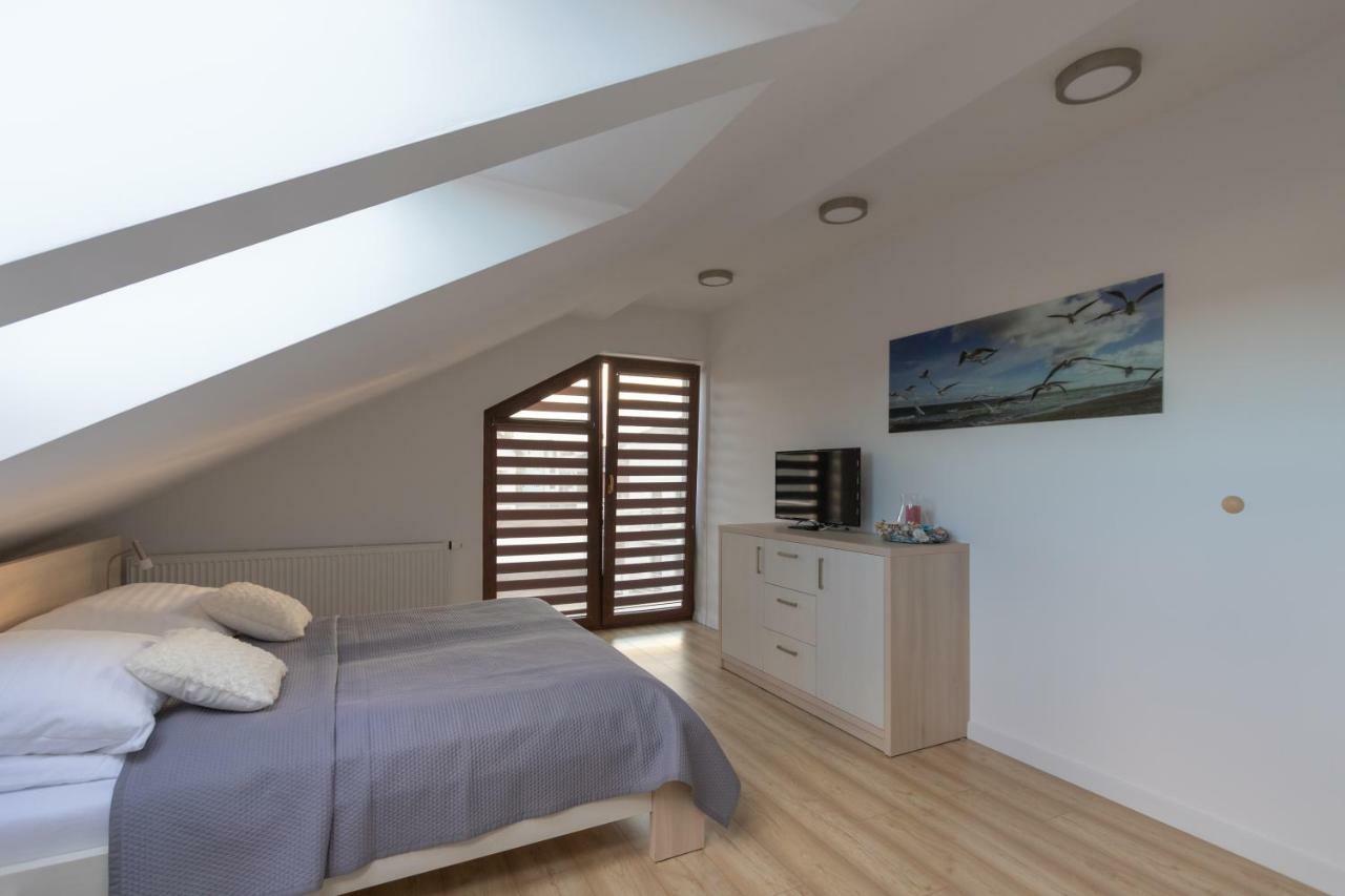 Akoja Bed & Breakfast Wladyslawowo Bagian luar foto